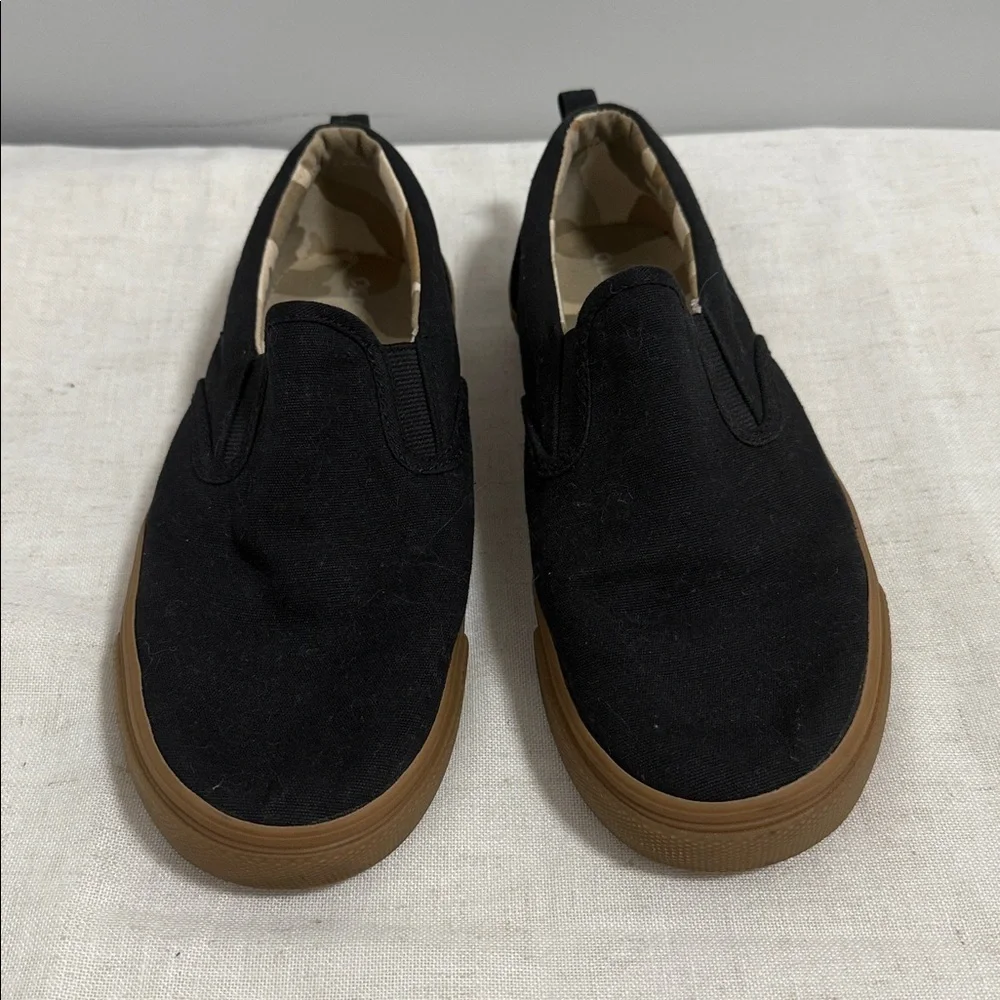 Old Navy Gender Neutral Black Slip-On Sneakers size 4